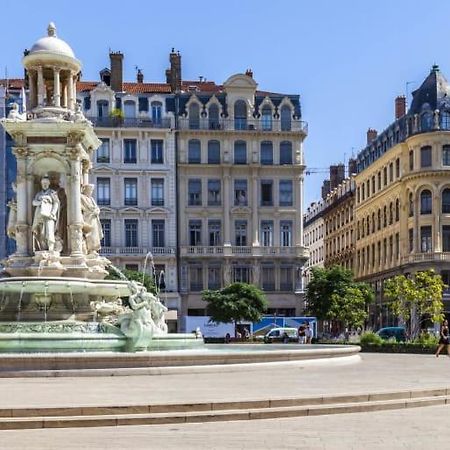 Ferienwohnung Guestready - 1-Br, 5 Minutes From Train Station Lyon Exterior foto