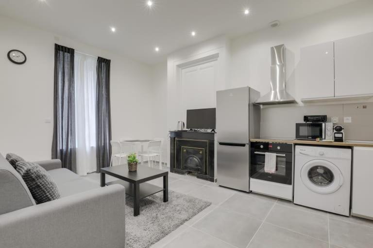 Ferienwohnung Guestready - 1-Br, 5 Minutes From Train Station Lyon Exterior foto